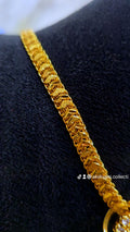 Diamontele cut chain with removable round white mossanite stones.  NOT 916 GOLD. Code 033