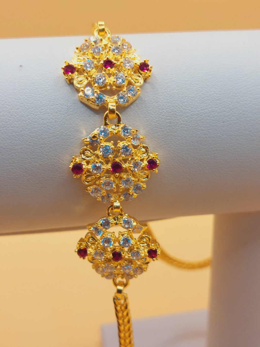 5 pawn thickness box cutting. Function wear type of jewellery. Not suitable for daily wear usage. Code 32