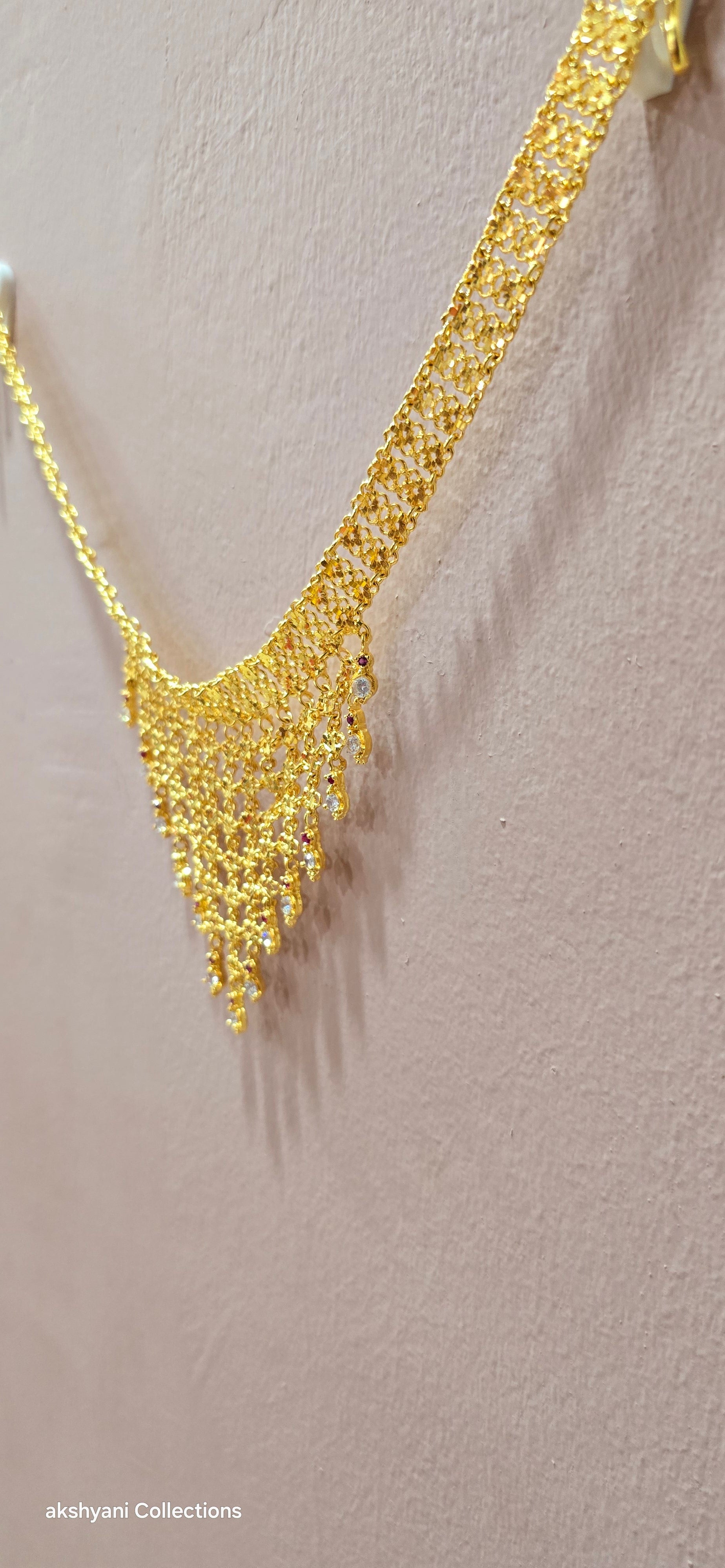 Choker set. Not 916 gold. Length up to 18 inches ( adjustable rings)