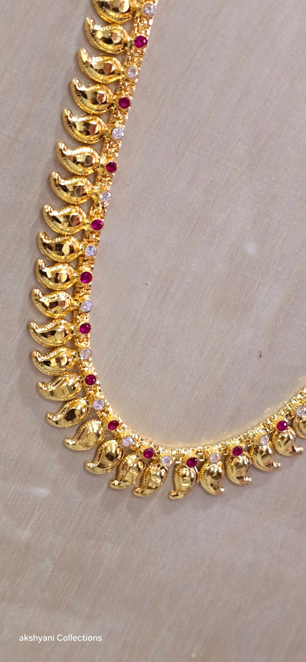 28 inches length mango chain.Not 916 gold. In stock