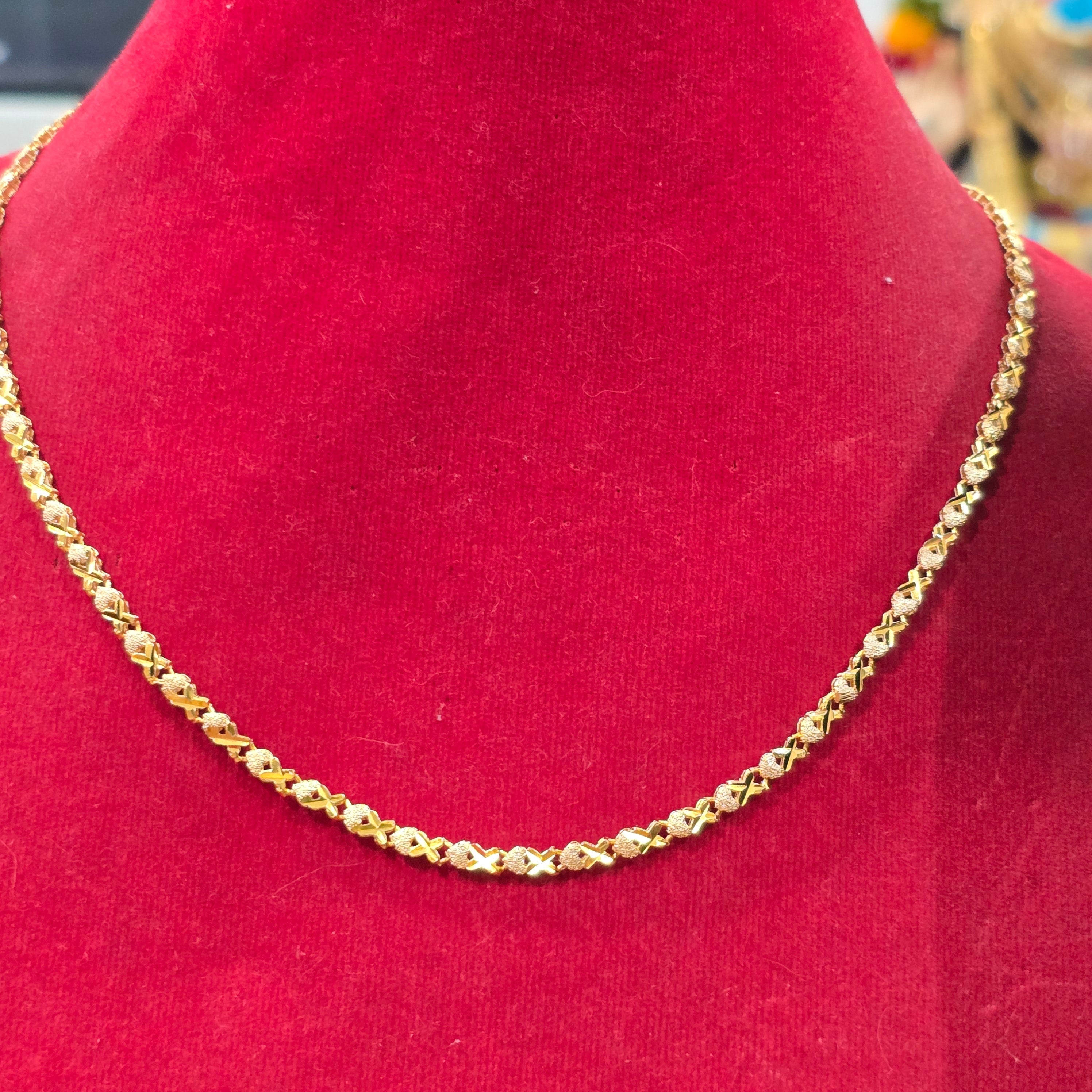 Daily wear 17 inches star cut chain .Not 916 gold. Code 991