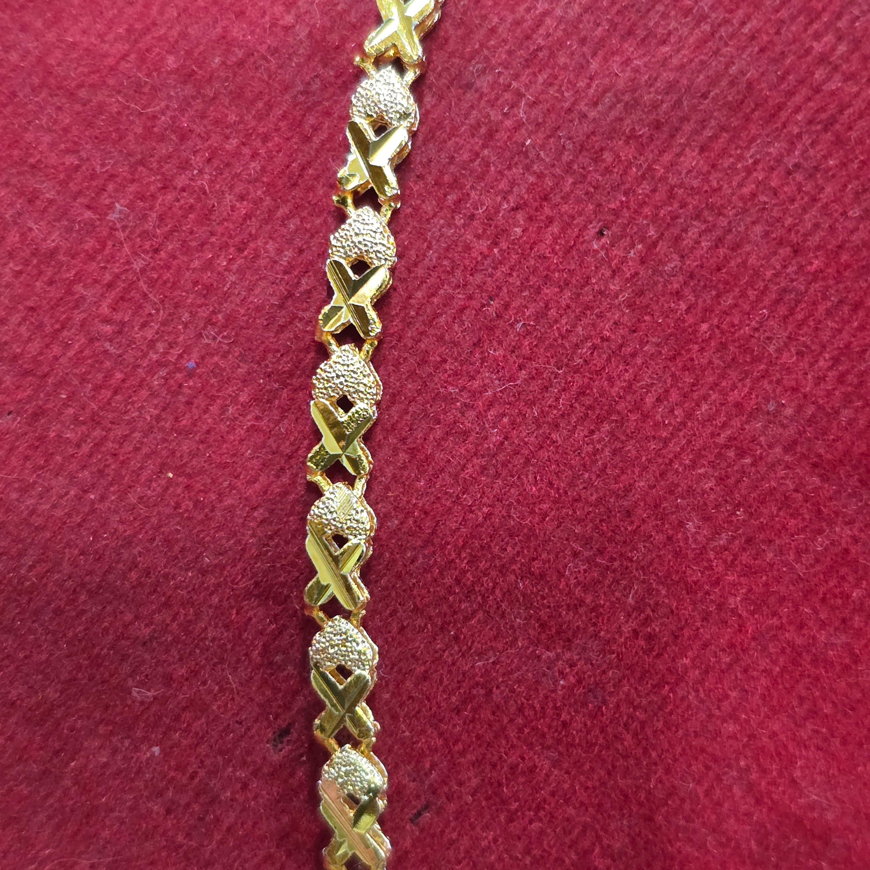 Daily wear 17 inches star cut chain .Not 916 gold. Code 991