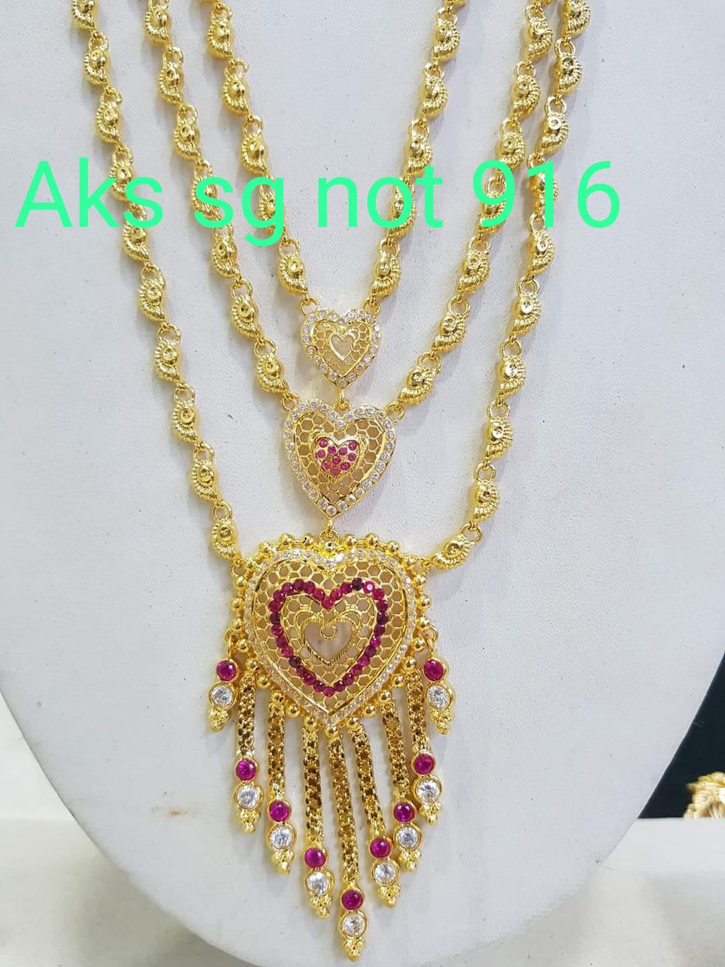 3 layer parupu chain with heart pendent
